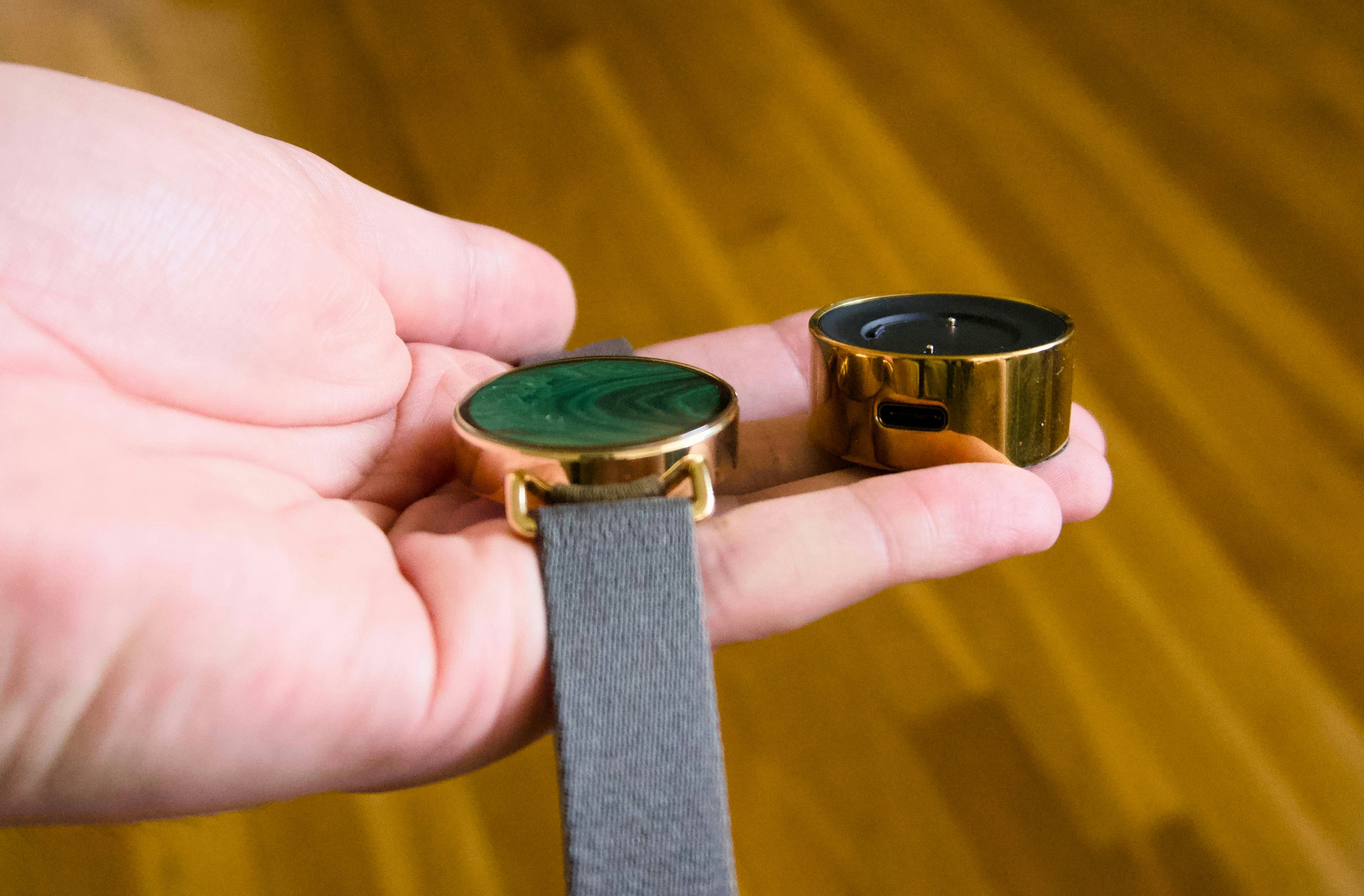 Nowatch Review: A 'Smartwatch' That Puts a Rock on Your Wrist