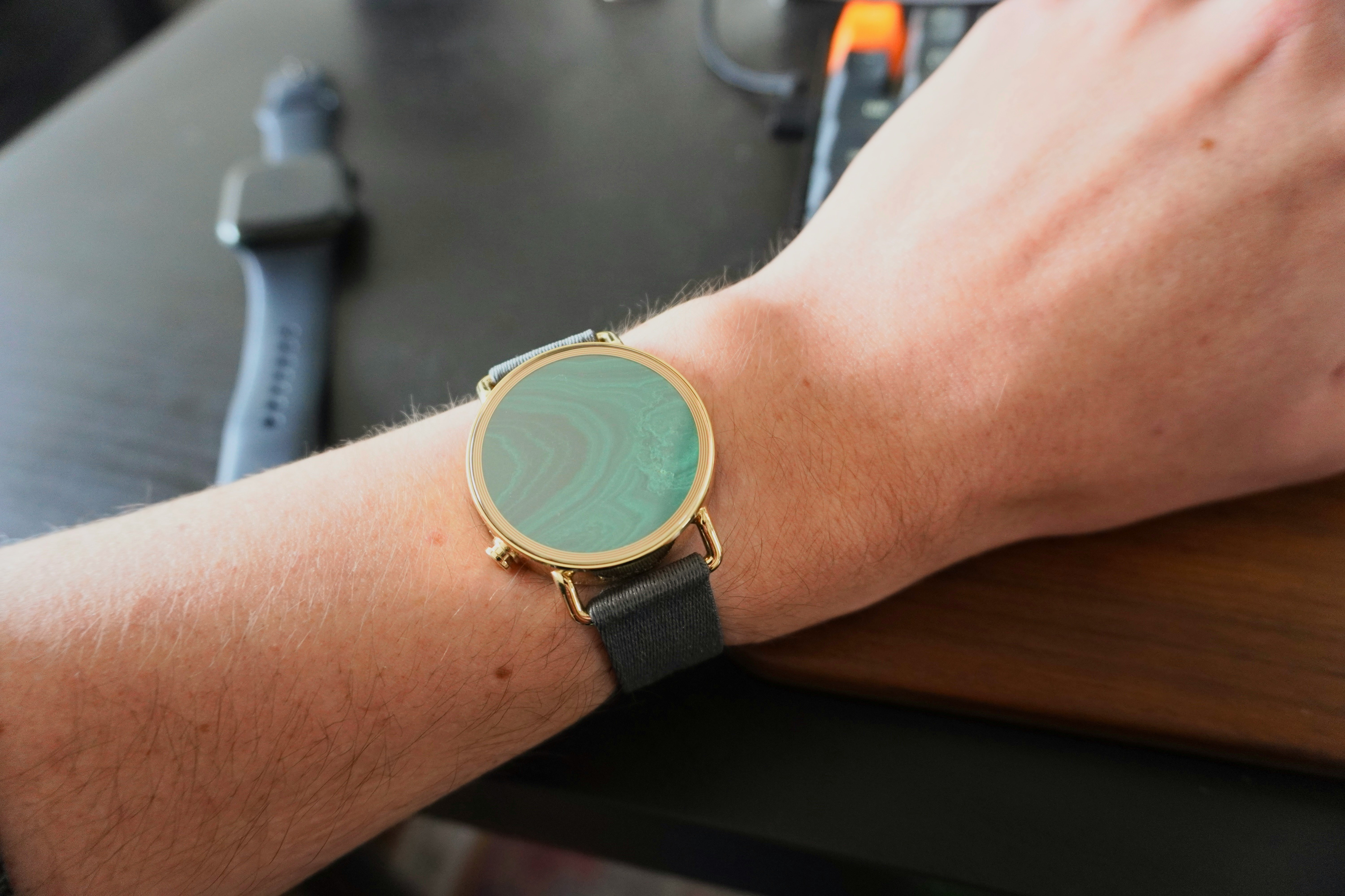 Nowatch Review: A 'Smartwatch' That Puts a Rock on Your Wrist