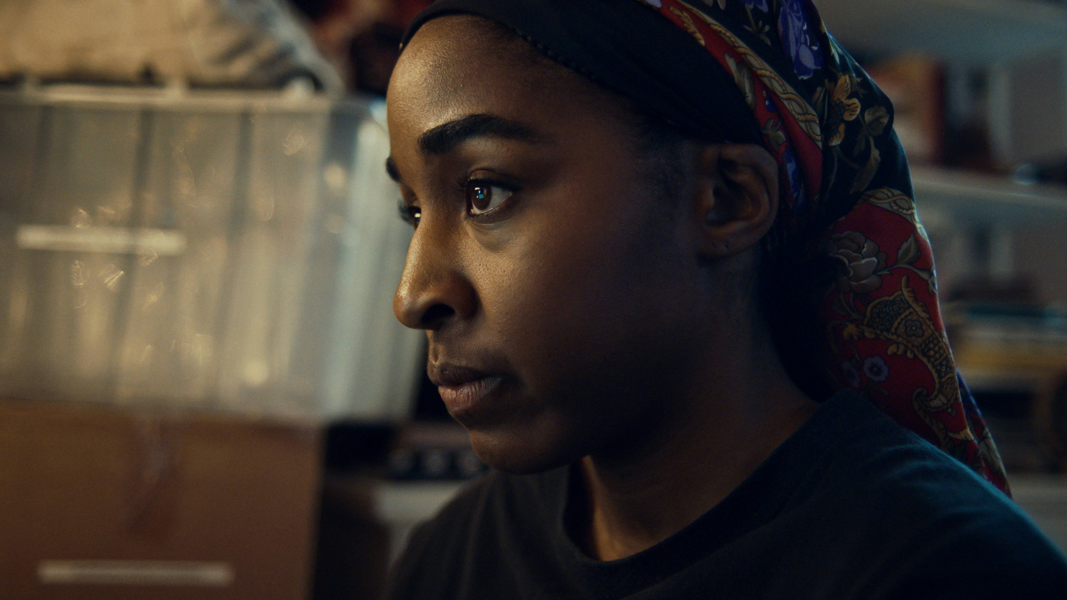 Sydney&rsquo;s bandanas and scarfs in &lsquo;The Bear&rsquo; are some of the best fashion moments.