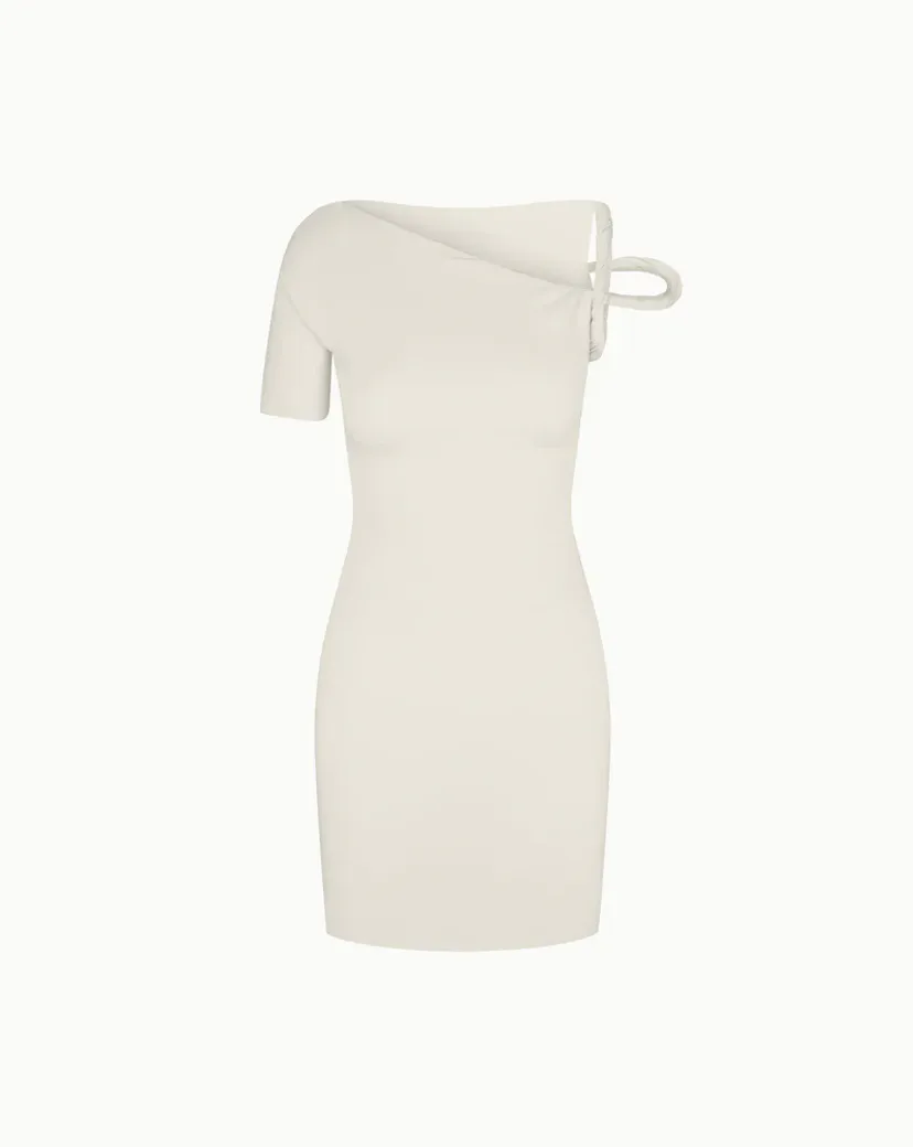 KHY Kylie Jenner Stretch Twist Dress Summer Dress Trend KHY Kylie Jenner Stretch Twist Dress Summer Dress Trend