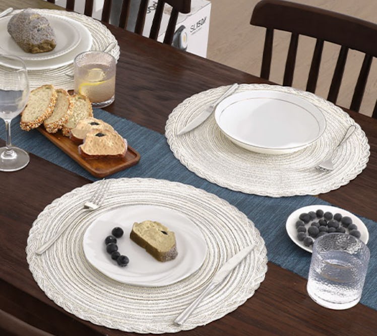 U'Artlines Indoor & Outdoor Round Cotton Placemats (6 Pieces) 