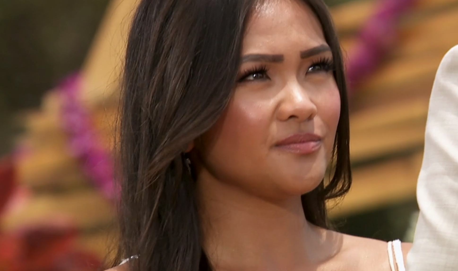 Jenn on The Bachelorette. Screenshot via Hulu
