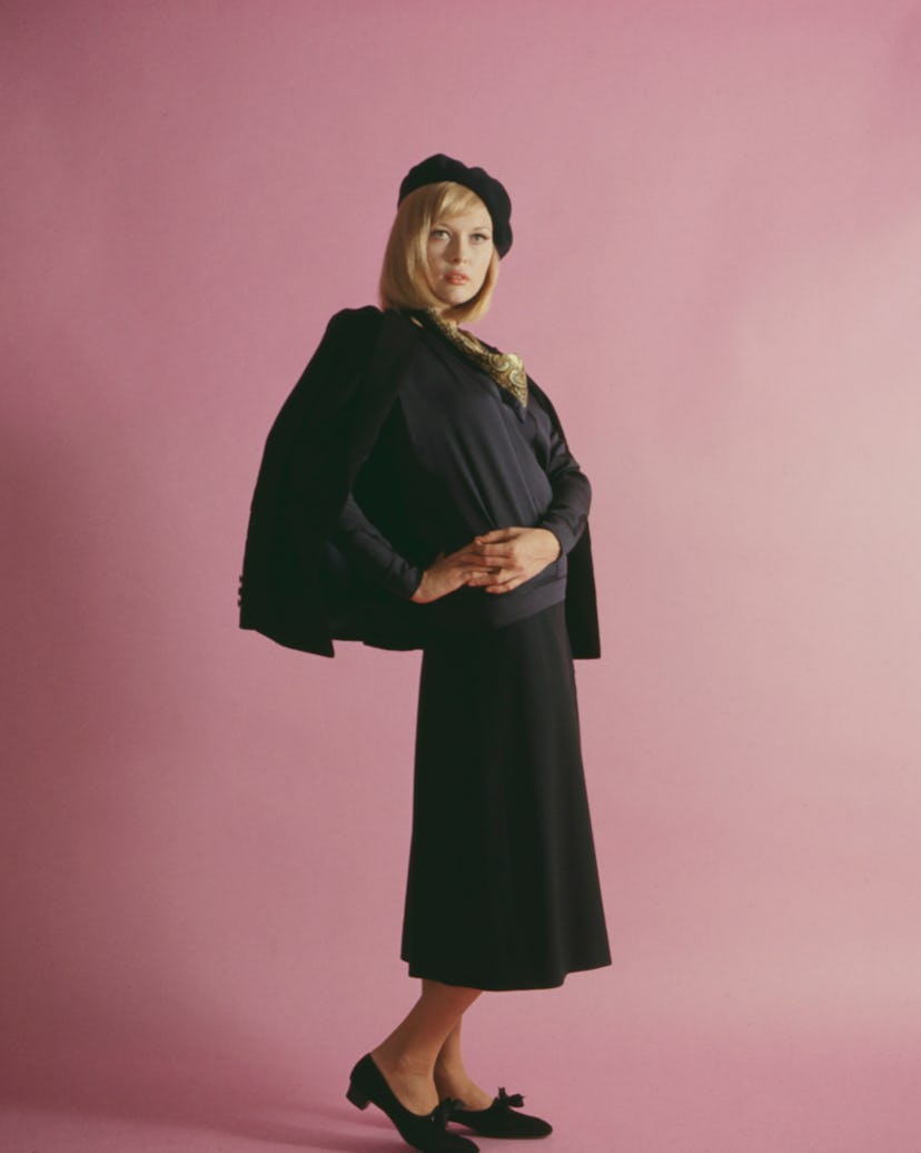 Faye Dunaway (in costume as Bonnie Parker, 1967.