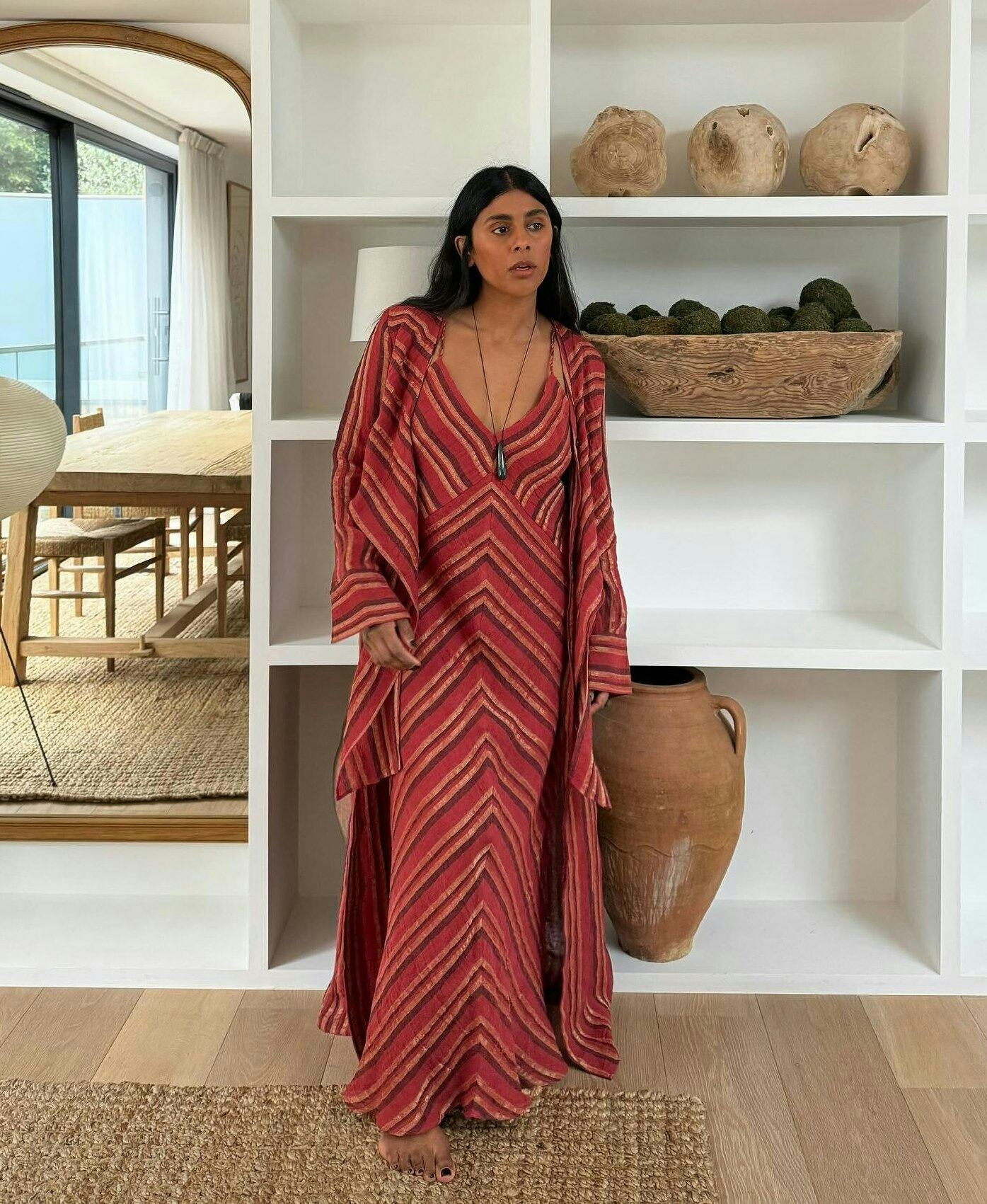 Chic desert aunt trend