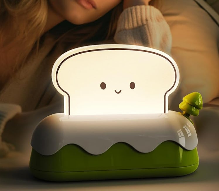 L LOHAS LED Cute Toaster Night-Light