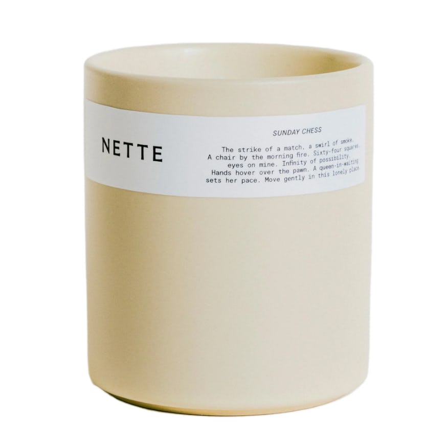 Nette Sunday Chess Candle