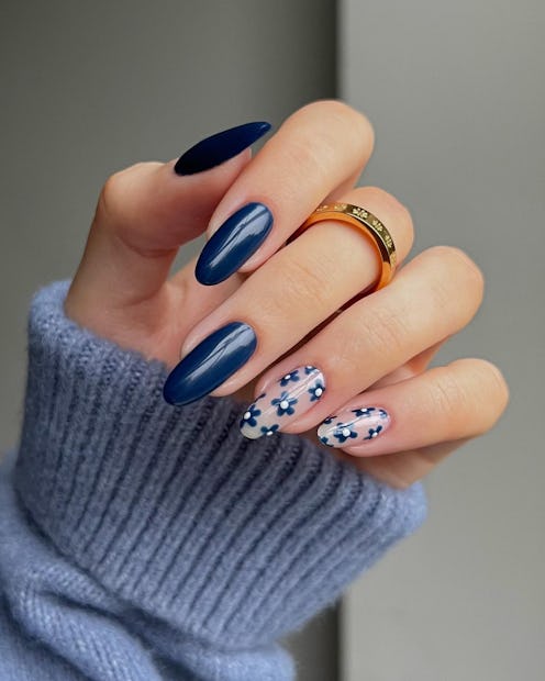 Navy Nail Ideas