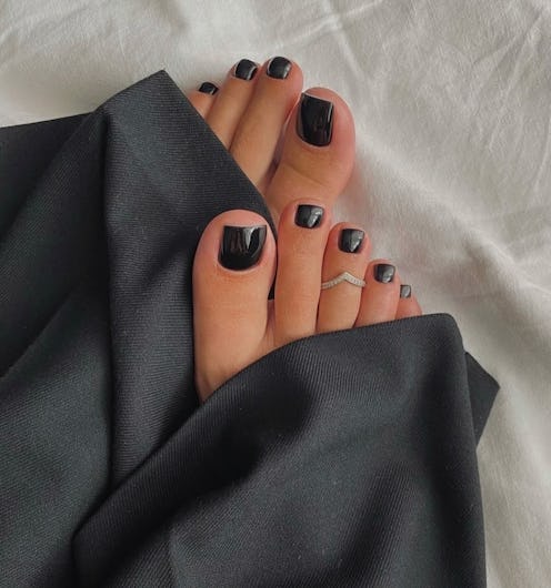 Get in the fall mood with 8 nail polish colors that are trending for pedicures.