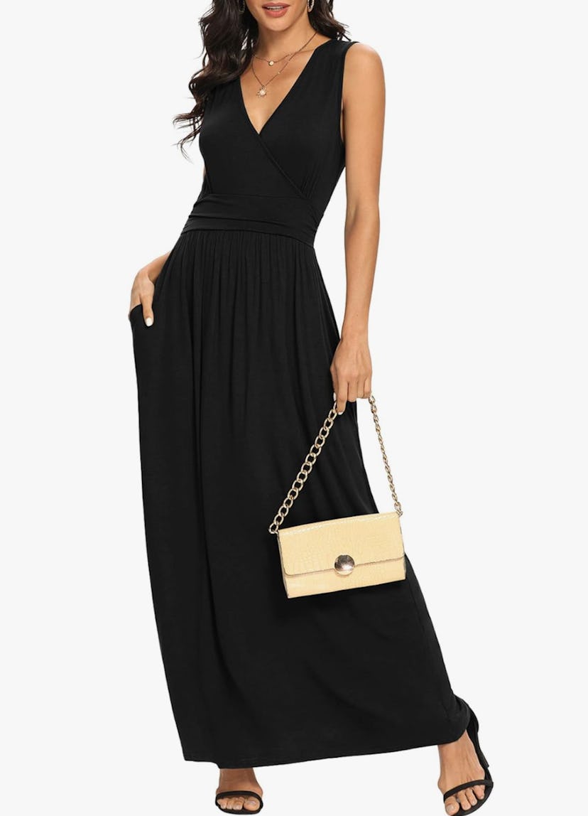 LILBETTER Sleeveless V-Neck Dress