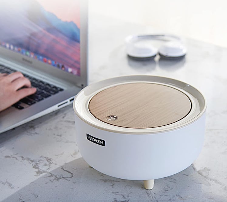 URALFA Mini Desktop Trash Can