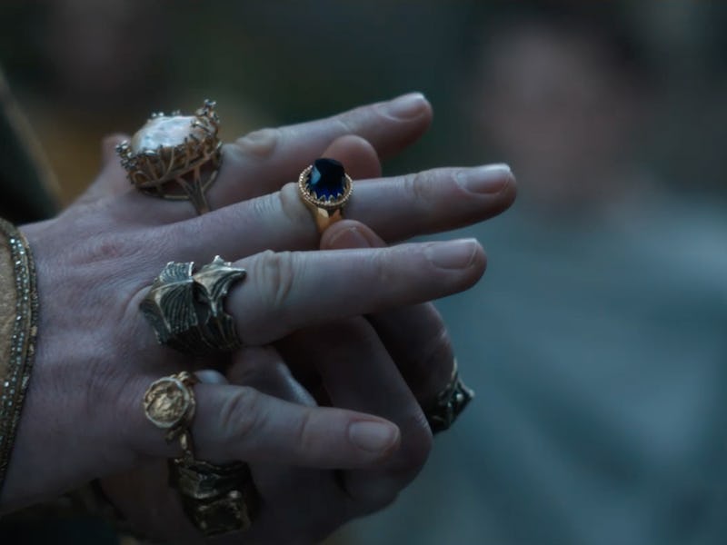 Gil-galad's hand in 'The Rings of Power.'