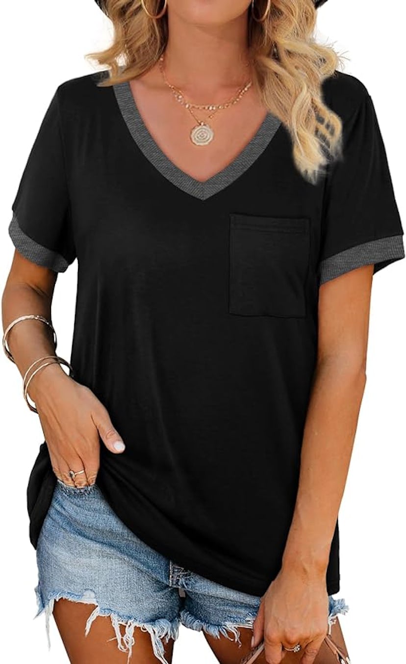 Geifa V-Neck Pocket T-Shirt 