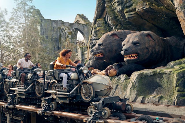 Hagrid’s Magical Creatures Motorbike Adventure, the epic new addition to The Wizarding World of Harr...