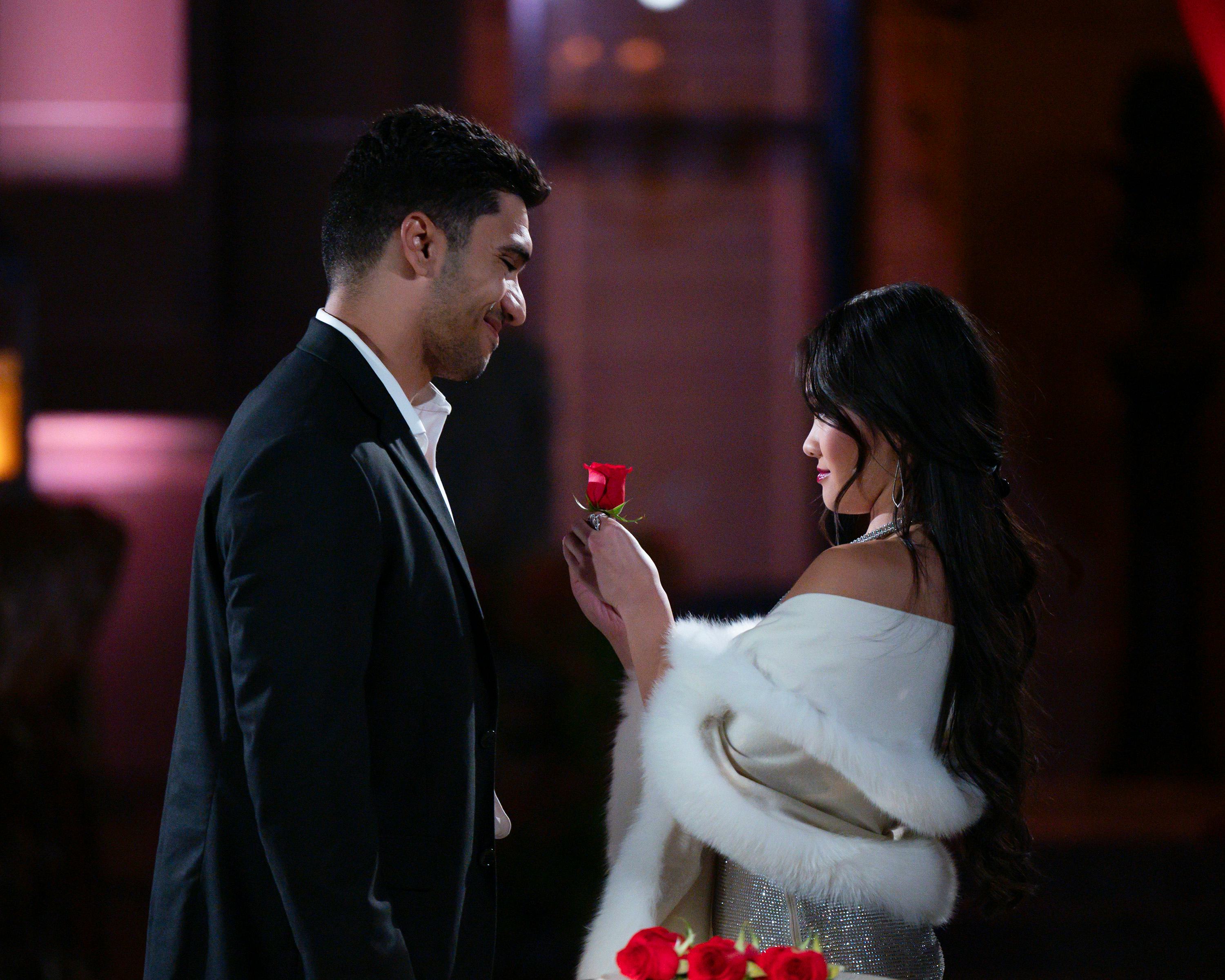 Jonathon and Jenn on The Bachelorette. Photo via ABC
