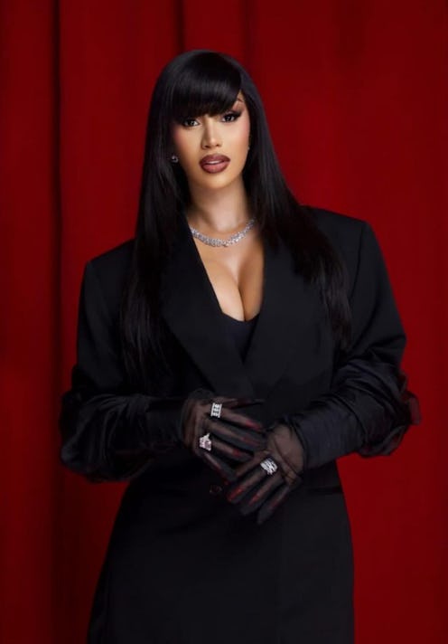 Cardi B '90s-inspired maternity outfit