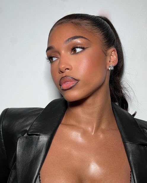 Lori Harvey black lip liner