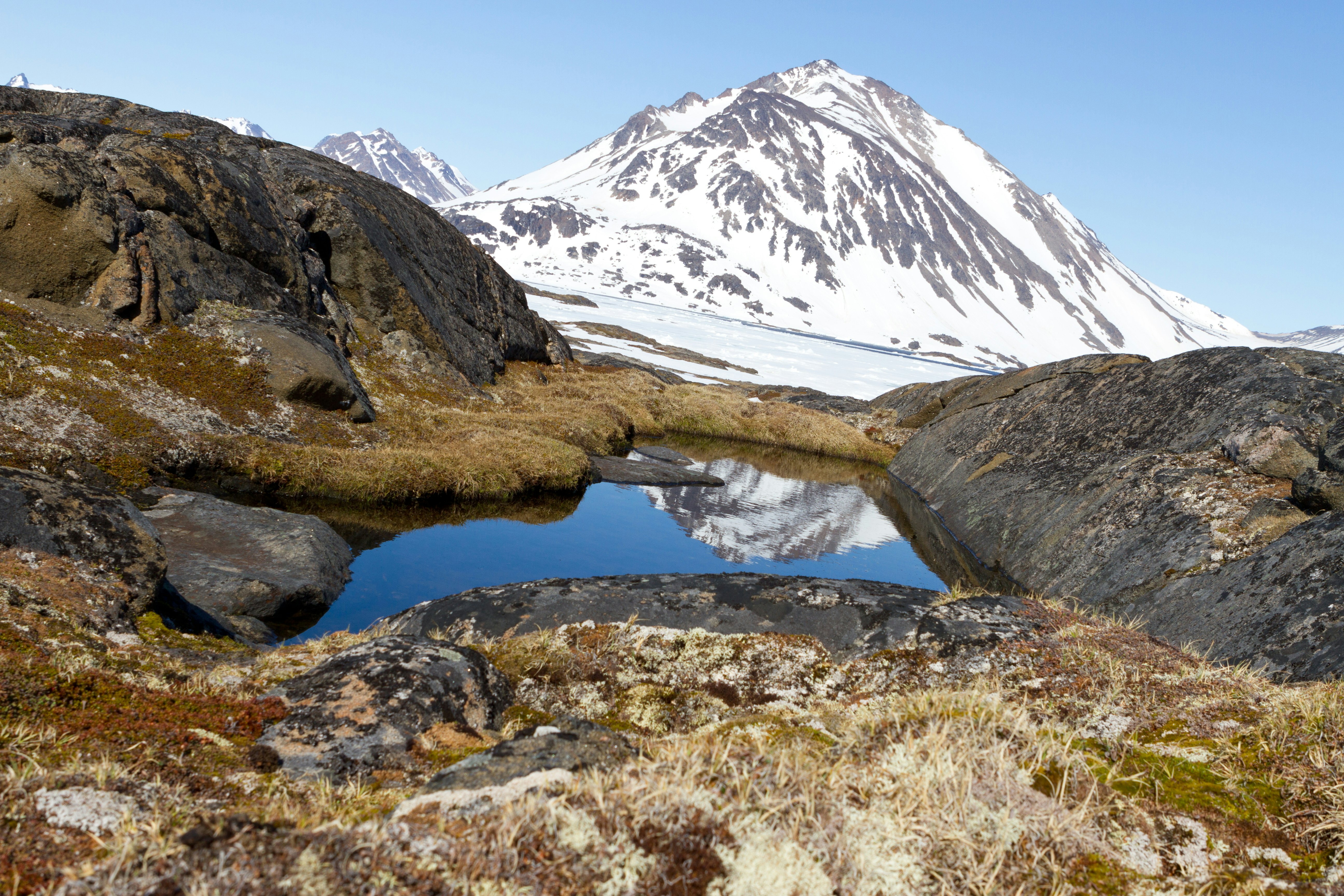 Greenland’s Ice Sheet is Both Younger And Less Stable Than Scientists Thought