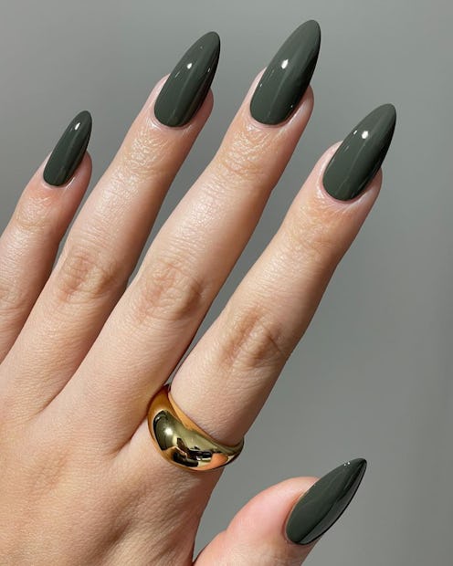 Experts sound off on fall 2024's biggest nail polish color trends.