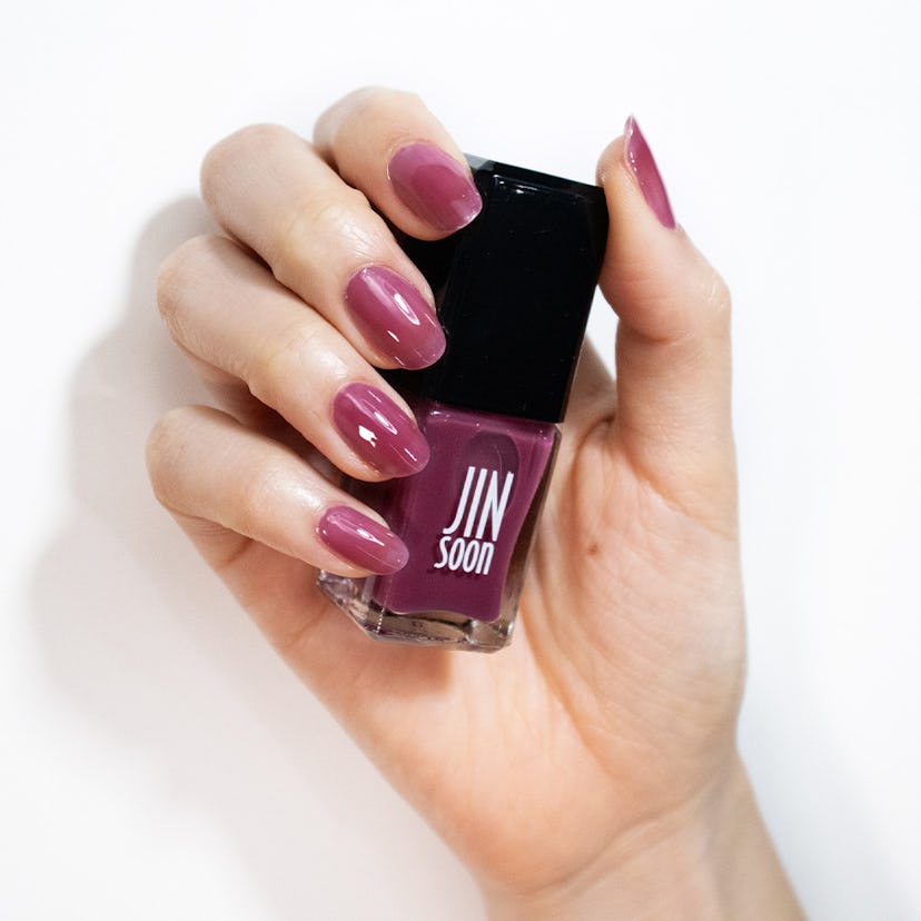 Vintage plum polish shades are on-trend for fall 2024.