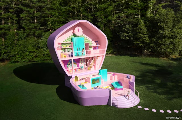 A replica of Polly Pocket's house in Littleton Massachusetts, available via Airbnb.