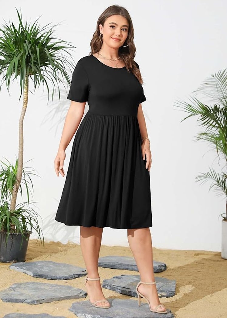 POSESHE Short-Sleeve Dress