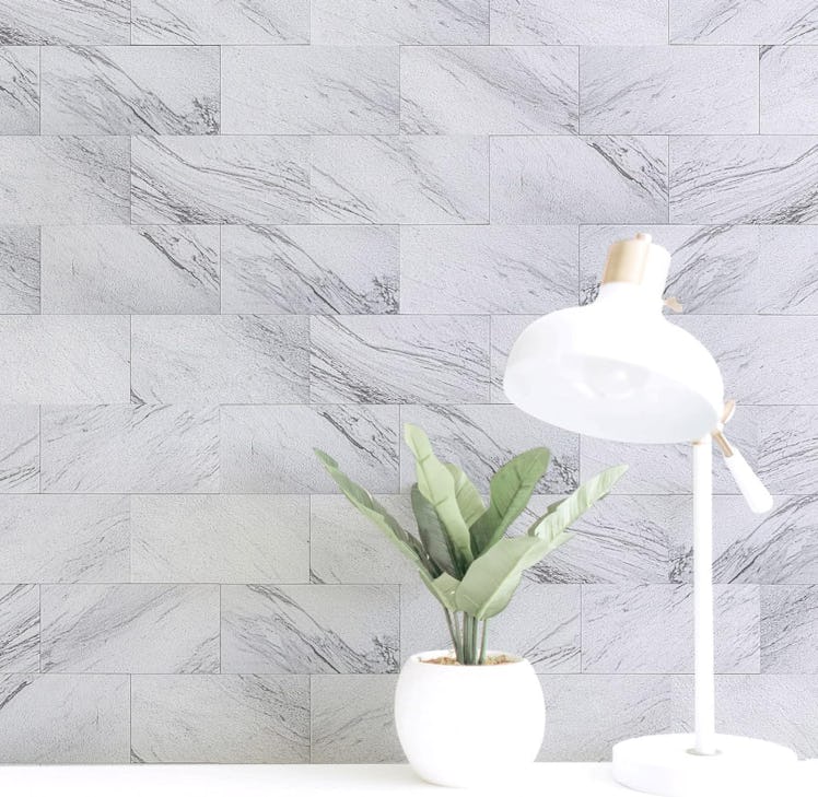 Art3d Marble Peel and Stick Tile Backsplash (32 Pieces)