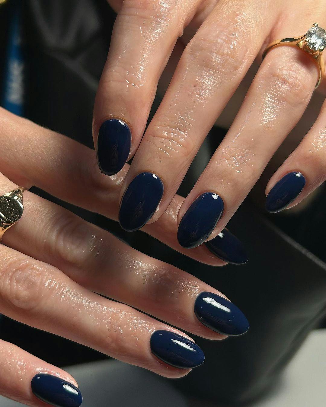 Navy polish shades are on-trend for fall 2024.