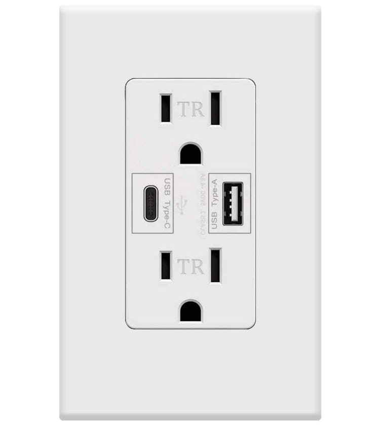 Micmi USB C Outlet