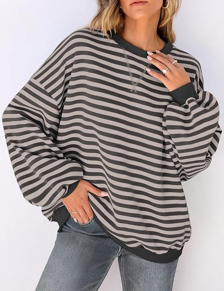 UEU Oversized Striped Crew-Neck Sweatshirt