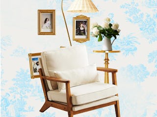 How to create a Nancy Meyers-inspired dorm room.