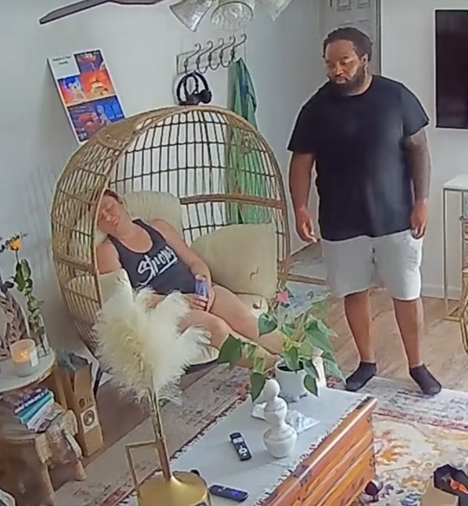 This Man Made His Fiancée An "Anxiety Chair