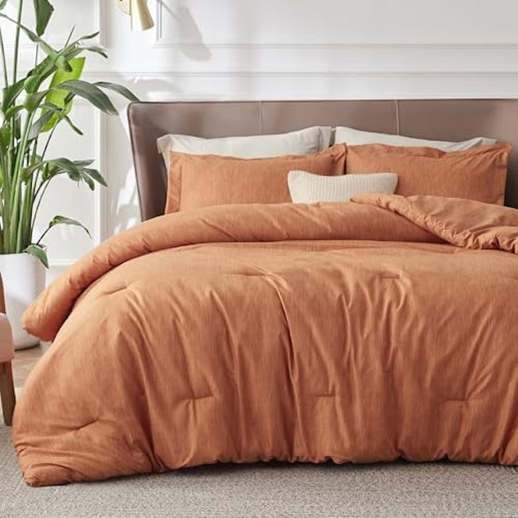 Bedsure Comforter Set (3 Pieces)