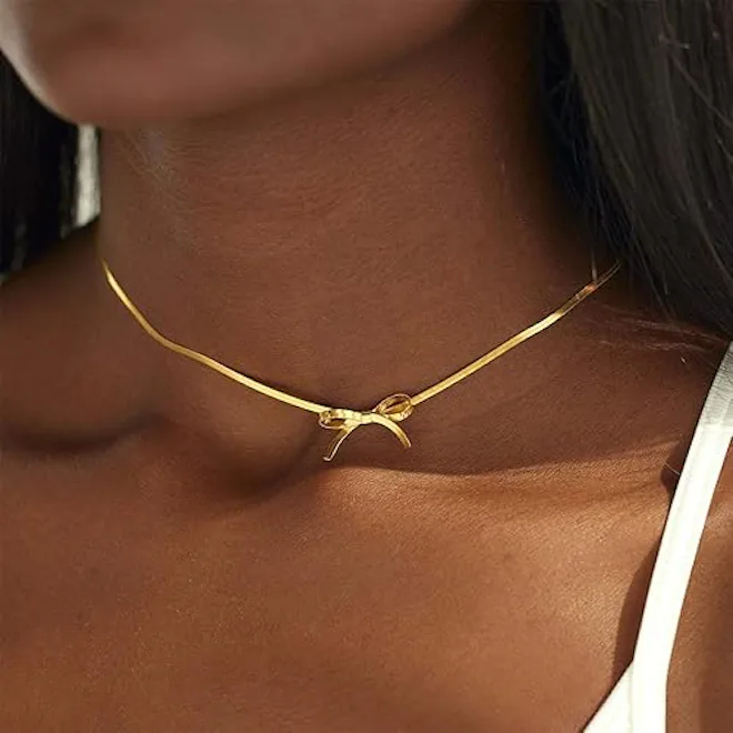 Tyniffer Tiny Bow Choker