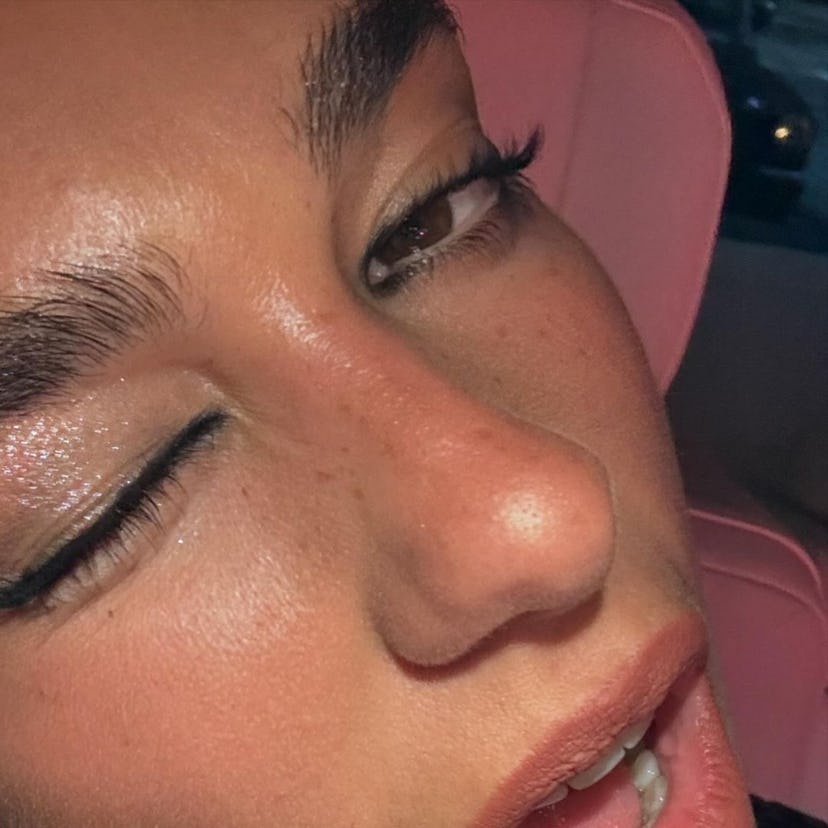 Dua Lipa’s current go-to eye makeup is a modern take on Y2K trends.