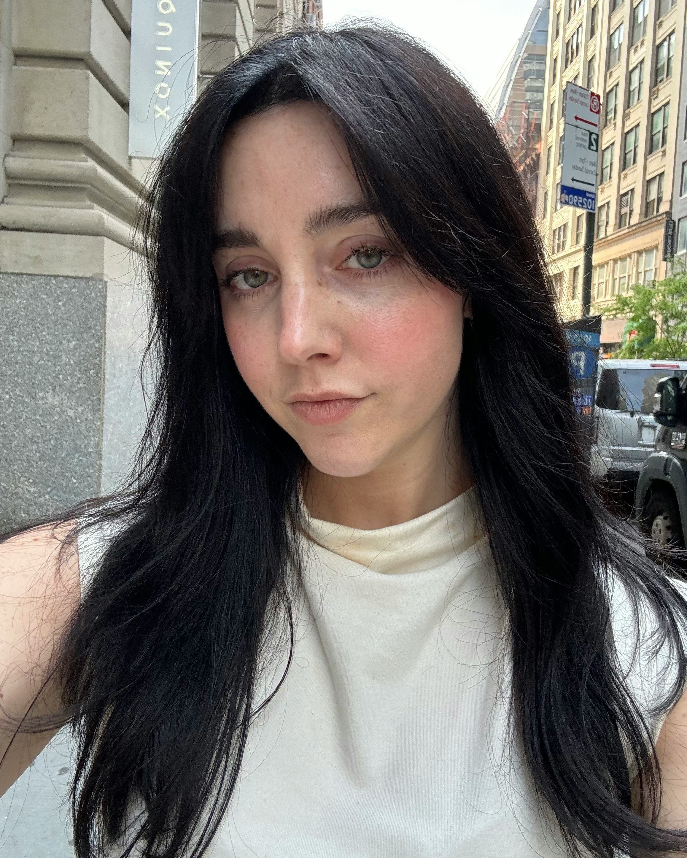 An honest review of Huda Beauty&rsquo;s Easy Blur Natural Airbrush Foundation.