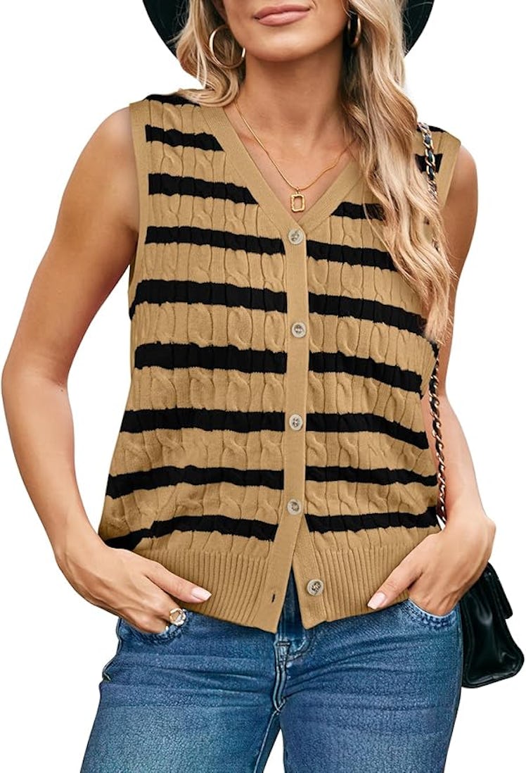 WIHOLL Cable Knit Sweater Vest