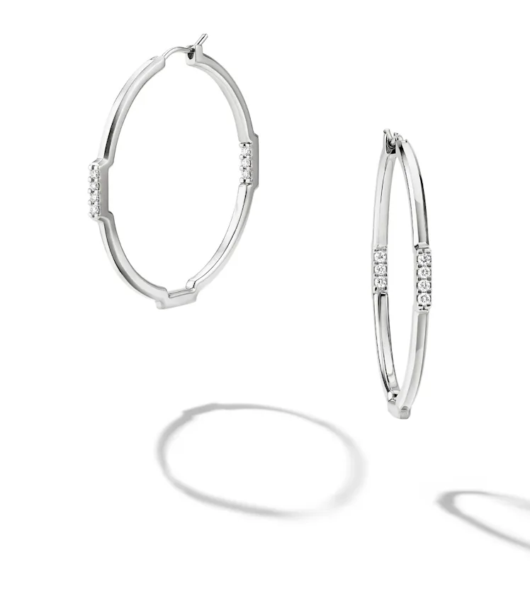 Issa Rae's Collection With Cast Jewelry Is Her 'Biggest' Collaboration ...