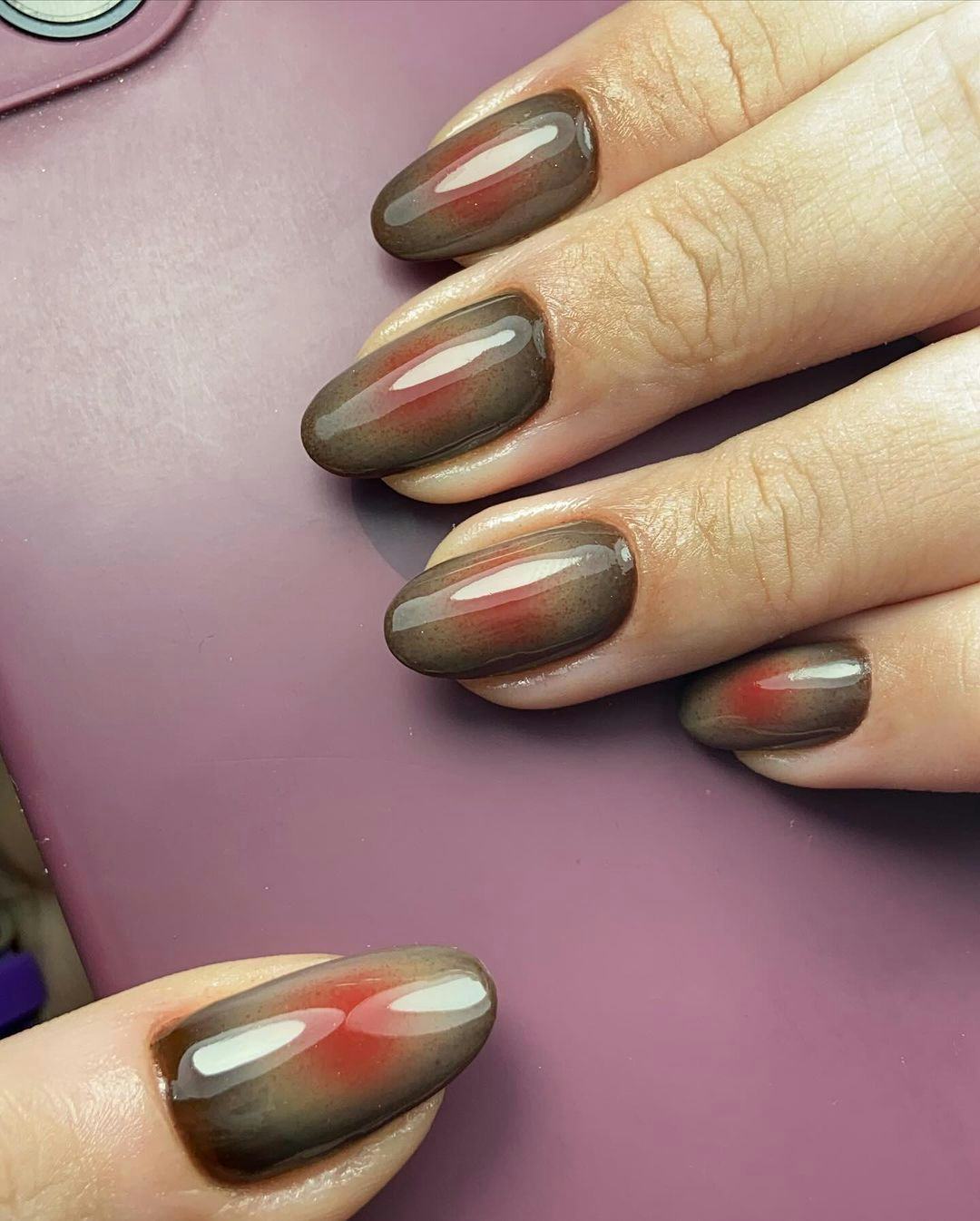 Virgo would wear earth-toned aura nails.