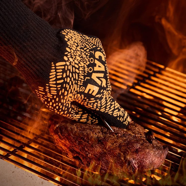 Cave Tools Heat Resistant Grill Gloves