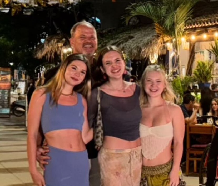 Ryan from The Golden Bachelorette with his daughters. Screenshot via Instagram