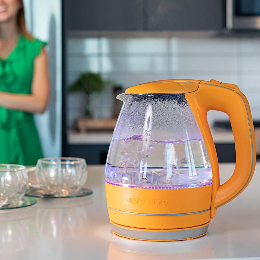 OVENTE Glass Electric Kettle 