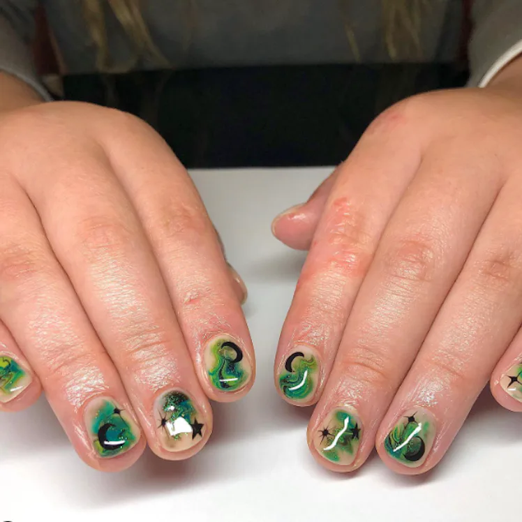 Green Halloween nails
