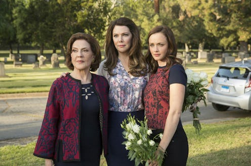 Kelly Bishop, Lauren Graham, and Alexis Bledel in 'Gilmore Girls'