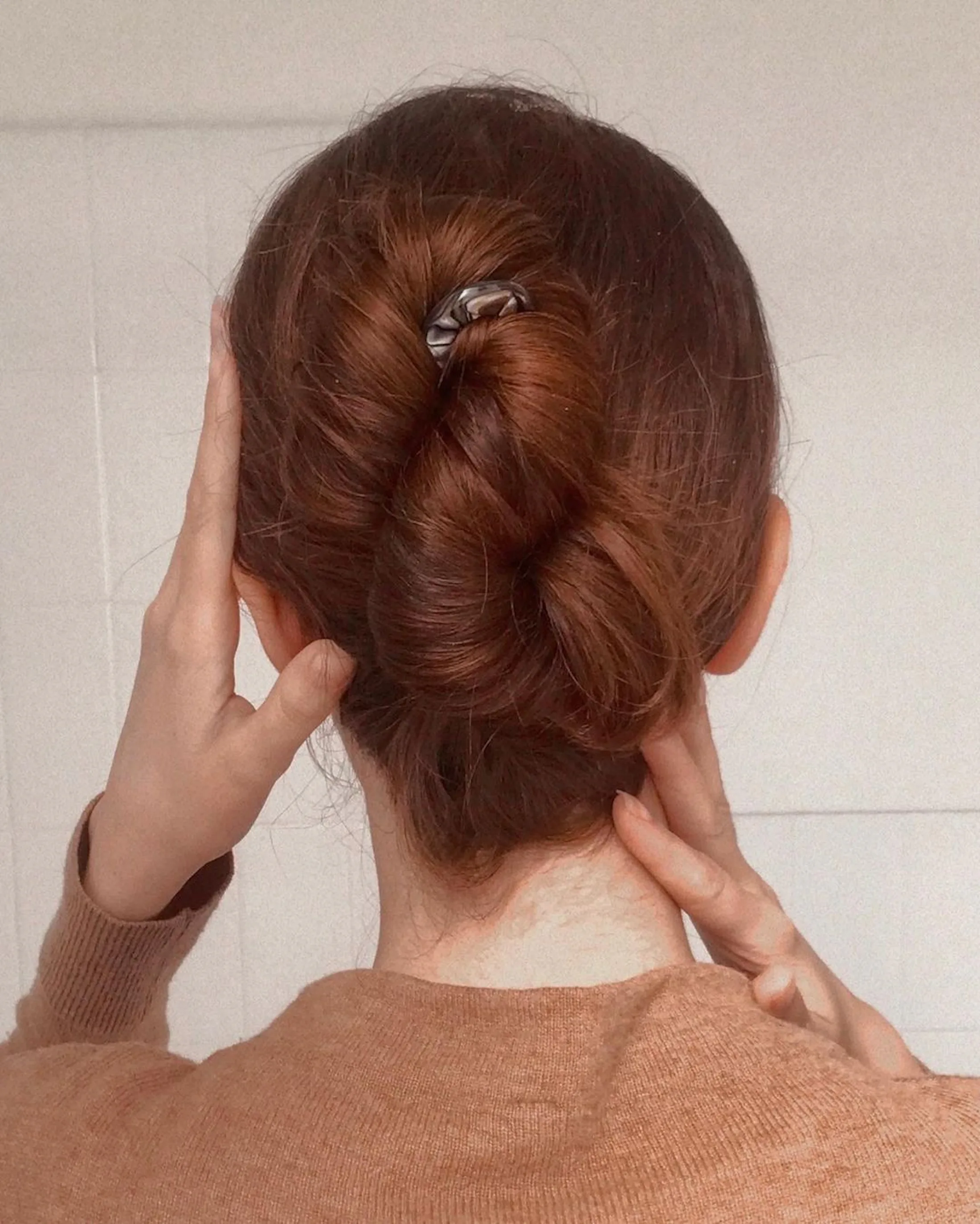 How To Use A Chic French Pin, No Matter Your Hair Type