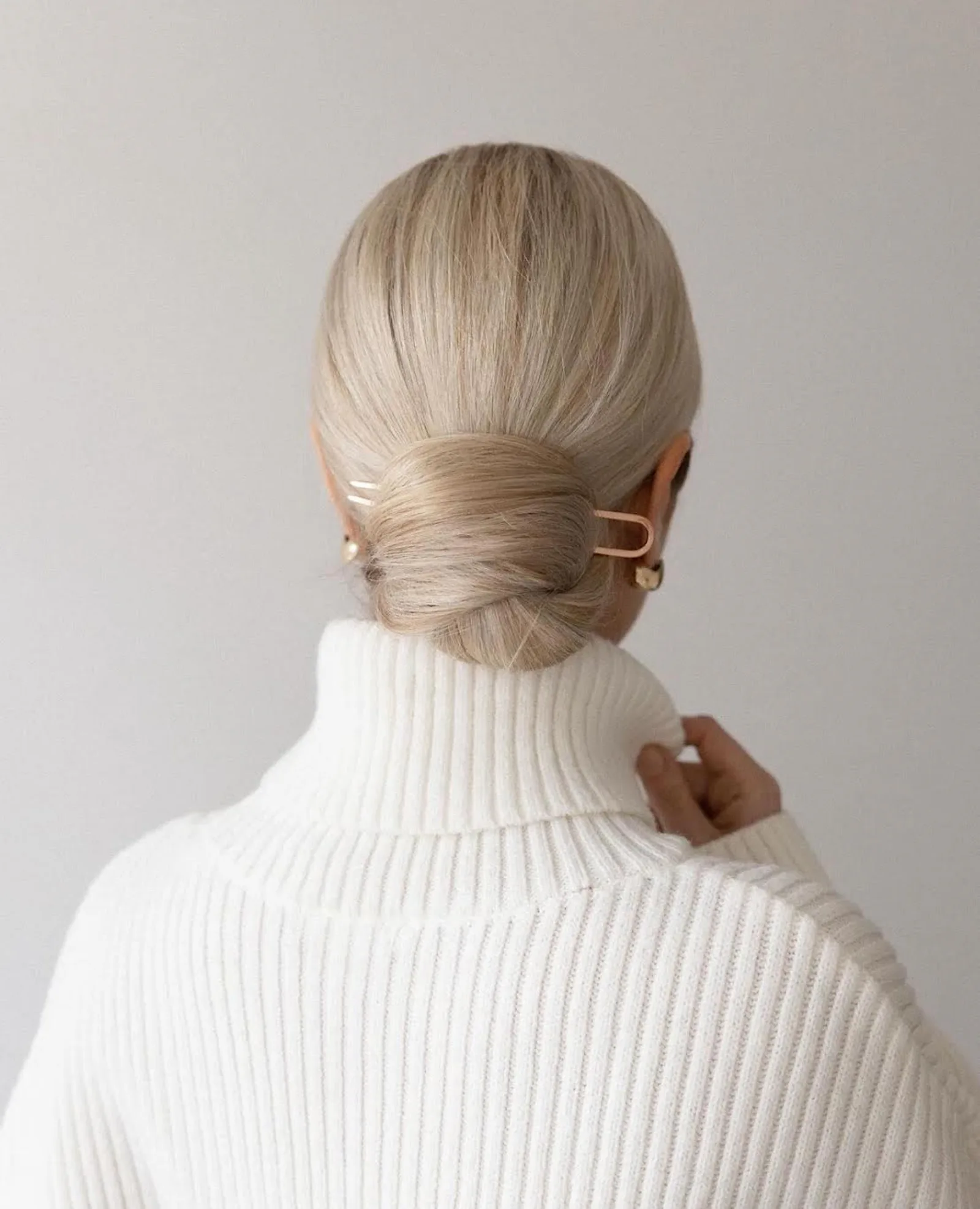 How To Use A Chic French Pin, No Matter Your Hair Type