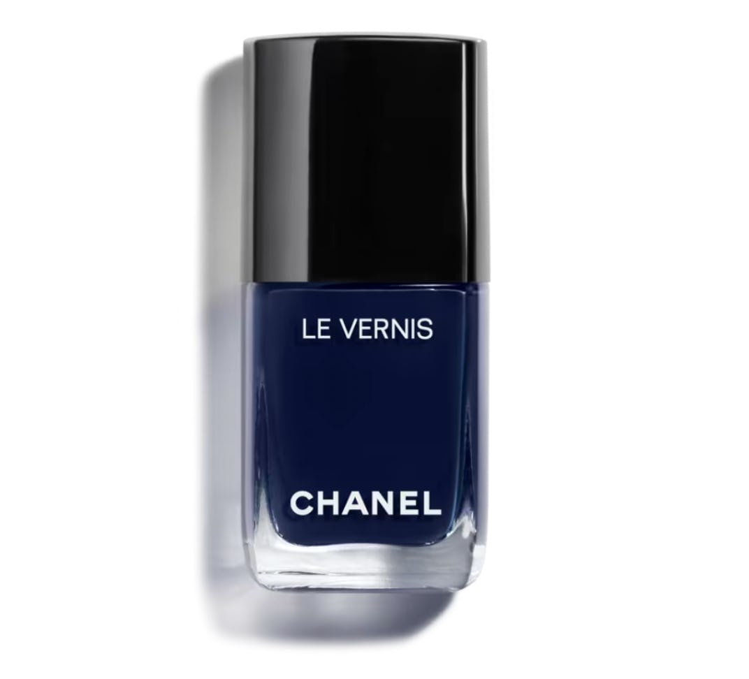 Le Vernis Longwear Nail Colour in Fugueuse