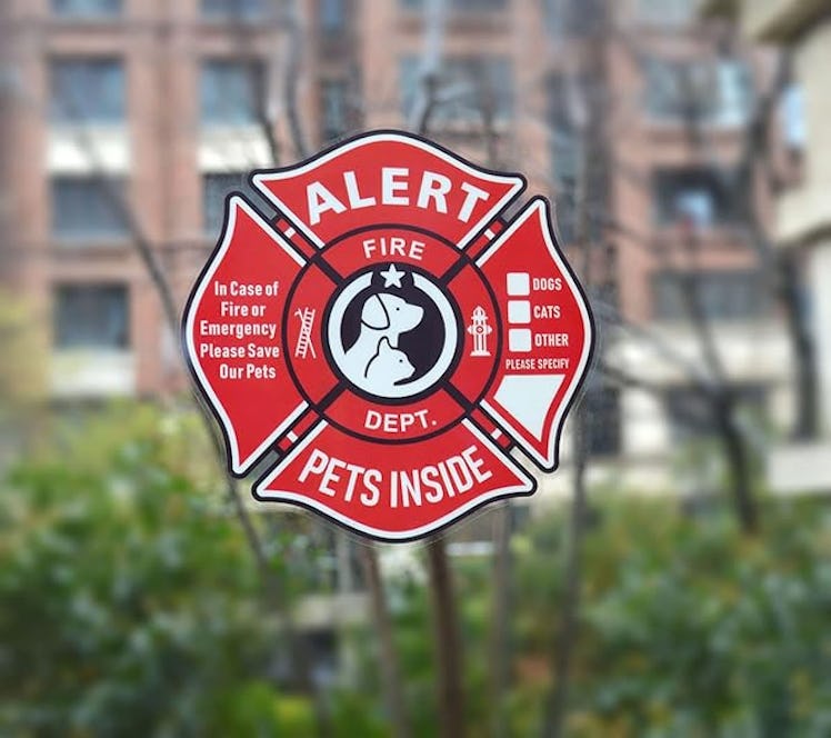 WINGKIND Pet Alert Stickers (6-Pack)