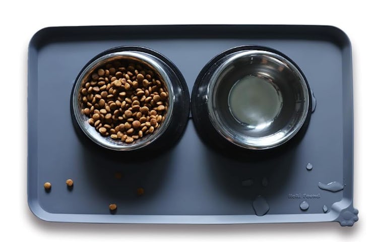 Hoki Found Pet Feeding Mat