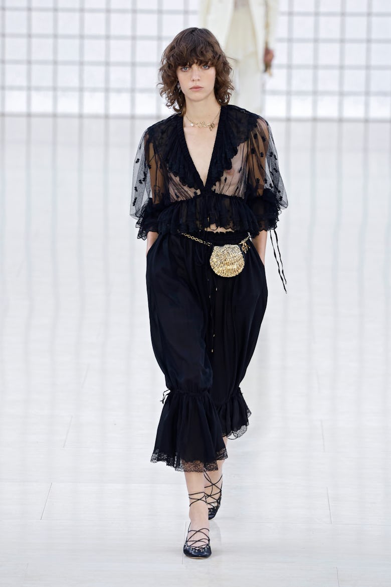 Chloé Embraces Summer Joy for Spring 2025