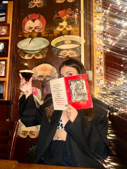 img_4833 アイス スパイスと有名なバーガー: Victoria Justice の Vetements の写真日記をご覧ください